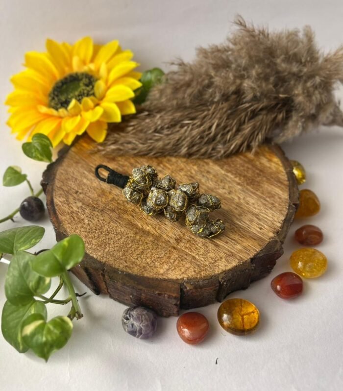 Pyrite Hanging (Wealth)